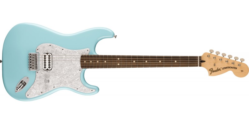 Fender Limited Edition Tom Delonge Stratocaster Daphne Blue Front