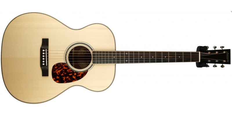 Larrivee OM-40 Walnut Alpine Moon Spruce Top Front