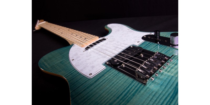 Michael Kelly 1953 Guitar Blue Jean Wash Maple Fretboard