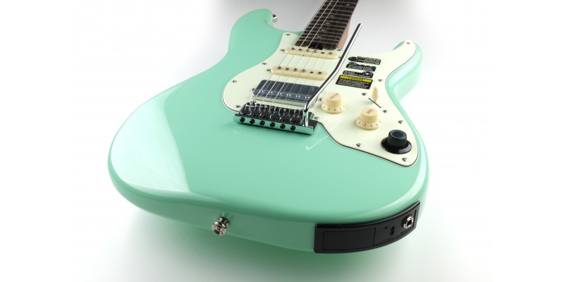 Mooer GTRS S800 Intelligent Guitar Surf Green - Guitar.co.uk