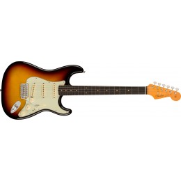 Fender American Vintage II 1961 Stratocaster 3-Colour Sunburst Front