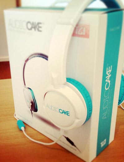 AudioCAKE TGAC10WB White Lifestyle Headphones
